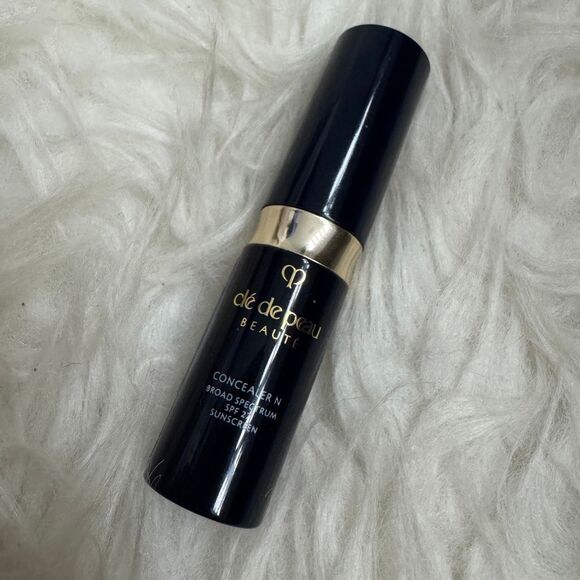 Cle de Peau Concealer SPF 27 Almond - Picture 3 of 6